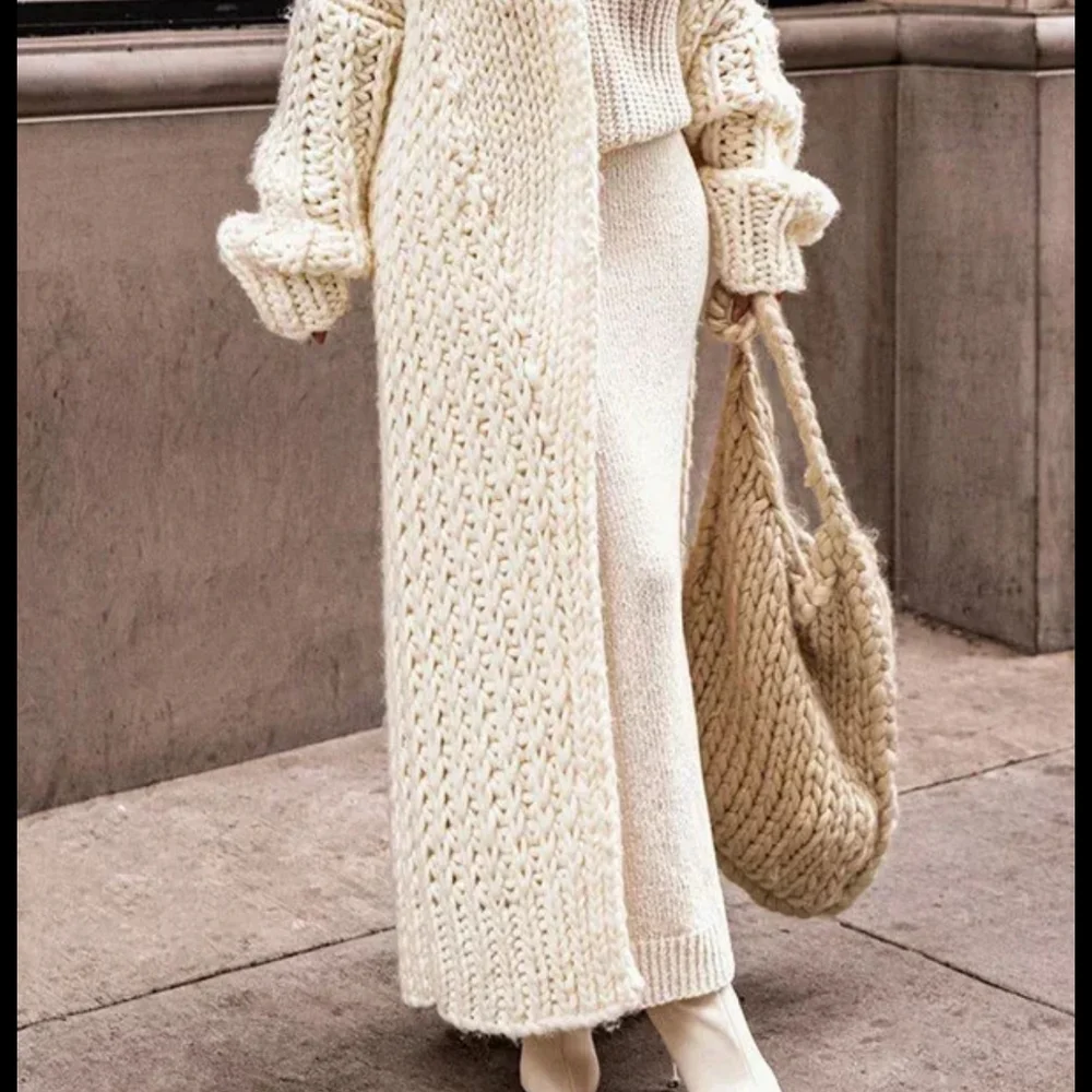 Loose Knitted Cardigan Women - Picture 3 of 8